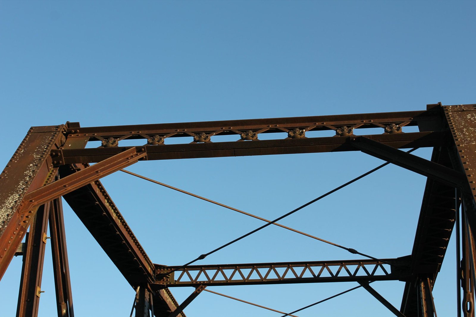 Portal bracing, Pratt span